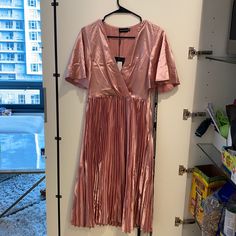 Brand New Plt Dress. Super Cute And Classy, Would Recommend Adding A Waist Belt. Uk 8, Us 4 , Eu 36 Casual V-neck Pleated Dress For Party, Pink Pleated Midi Dress For Night Out, Pleated Short Sleeve Dress For Night Out, Short Sleeve Pleated Midi Dress For Brunch, Short Sleeve Pleated Dress For Night Out, Pink Pleated Dress For Night Out, Dressy Short Sleeve Midi Dress For Brunch, Pink Pleated Midi Dress For Day Out, Feminine Short Sleeve Midi Dress For Night Out