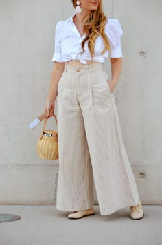 Palazzo Pants Outfit, Fashionista Clothes, Classy Casual Outfits, Pants Pattern, Look Fashion, Classy Outfits, White Shirt