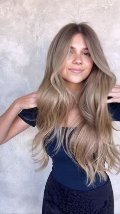 Chrissy Rasmussen on Instagram: "Do you want to learn Habit Hidden Extensions? Our next in person hands on class is February 26th in Arizona! & online starts February 13th! For more info go to habitextensionmethod.com😍" Light Brown Hair Natural, Ash Balayage Hair, Bronde Balayage Ash Blonde, Bronde Haircolor Fall, Cool Dark Blonde, Hair By Chrissy, Extensions Hair, Mushroom Bronde, Natural Dark Blonde