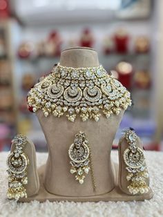 Unique Wedding Jewelry, Afghani Clothes, Bridal Makeup Images, Makeup Images, Artificial Jewelry