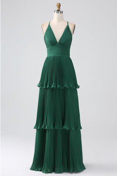 Classic Match: Whether you are dressing for a wedding party, prom,evening party or other formal party, this sophisticated long maxi prom dress will be your lovely partner. Fabric: Polyester, highlighting feminine morbidezza and grace Tips: Recommended hand wash seperately in cold water, dry clean is also available. Green Wedding Guest Dresses, Black Lace Formal Dress, Dark Green Wedding, Black Lace Evening Dress, Early Spring Wedding, Floor Length Chiffon Bridesmaid Dresses, Lace Formal Dress