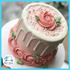 Blush Rose To Go Cake best cakes nj Rose Cake Decorating, Rose Birthday Cake, Mermaid Skull, Drip Cake Ideas, Buttercream Cake Designs, Rose Birthday, Mini Torte, Cake With Flowers, Rosette Cake