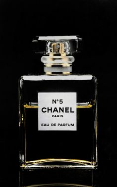 Chanel House, Coco Chanel Wallpaper, Chanel Wallpaper, Chanel Beauty, Chanel Paris