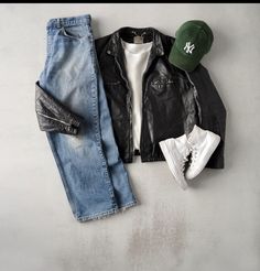 Motorcycle Jackets, Street Fashion Men Streetwear, Mens Casual Dress Outfits, Guys Clothing Styles, Fall Outfits Men, Mens Outfit Inspiration