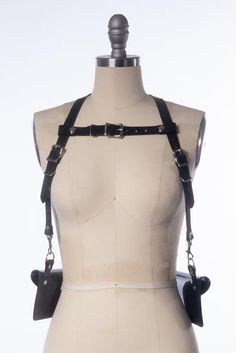 Harness Aesthetic, Body Harness Outfits, Harness Outfit, Harness Fashion, Drag King, Black Pvc, Body Harness, Leather Harness, Bag Clips