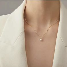 ✨ Fast Free Shipping Guaranteed! Your order will ship within 2 business days ! ✨ 18K Gold Freshwater Pearl Necklace - Minimalist Pearl Choker, Bridal Necklace, Real Pearl Necklace, Pearl Drop Necklace, Bridesmaid Gift ⭐ Exquisite Freshwater Pearl Necklace: This stunning necklace features genuine freshwater pearls, each with its unique luster and charm. The pearls are beautifully complemented by 18K gold plating on a durable copper chain, creating a timeless piece that radiates elegance. ⭐ Premiu Choker Designs, Real Pearl Necklace, Pearl Drop Necklace, Etsy Bridesmaid Gifts, Gold Pearl Necklace, Freshwater Pearl Necklace, Necklace Pearl, Necklace Minimalist, Real Pearls