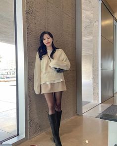 Japan Ootd Spring Outfit, Osaka Outfit Autumn, Korea March Outfit, Japan Spring Fashion Women, Spring Outfits In Korea, Osaka Outfit Winter, Korea April Outfit, Korea Outfit Spring, Japan Fashion Spring