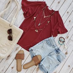 Midi Shorts, Grace And Lace, Flat Lays, Fashion Help, Warm Weather, Spring Fashion, Every Day, Summer Fashion, Matter