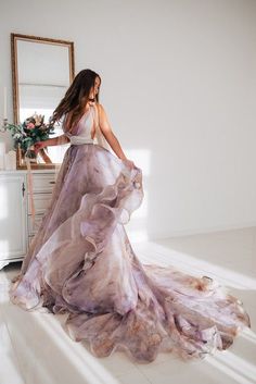 Look Gatsby, Haute Couture Wedding Dress, Wedding Dress Guide, Silk Wedding Dress, Top Wedding Dresses, Dress Guide, Backless Wedding, Brides Wedding Dress, Wedding Dress Couture