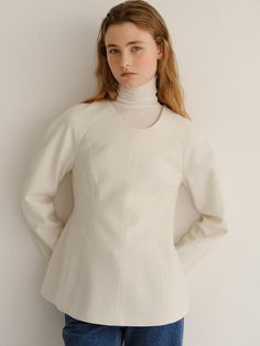 Composition : wool 100Country of Origin : Republic of Korea Winter White Workwear Top, Feminine Winter Tops For Workwear, Tailored Tops For Formal Winter Occasions, Timeless Long Sleeve Fall Tops, Chic Structured Tailored Tops, Elegant Wool Tops For Winter, Tailored Chic Blouse For Fall, Chic Tailored Blouse For Fall, Chic Tailored Fall Blouse