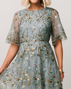 Want to feel like royalty at your next soirée?👑 Our Arabella Embroidered Tulle Maxi Dress will make those special occasions unforgettable💫 The embroidered floral is perfection if we do say so ourselves🤌 Shop now🛍️ Embroidered Short Sleeve Gala Dresses, Elegant Floral Embellished Festive Dresses, Spring Wedding Dress With Gold Embroidery, Spring Dresses With Gold Embroidery, Festive Floral Embroidered Dress For Wedding Guest, Gold Floral Embroidery Dress For Spring, Gold Floral Embroidery Evening Dress, Elegant Gold Dresses With Floral Embroidery, Tulle Maxi Dress