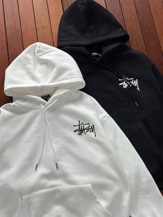 Stüssy Hoodie, Stussy Logo, Cute Hoodies, Stussy Hoodie, Oufits Casual, Guys Clothing Styles, Viral Tiktok, Hoodie Outfit, Dream Clothes