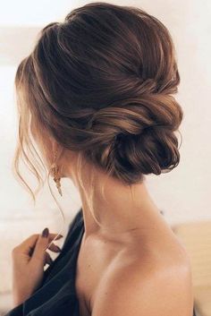 Wedding Updos For Medium Hair High Bun, Low Bun Wedding Hair For Long Hair, Wedding Hairstyles With Glasses, Modern Updo Hairstyles, Bangs Updo, Updo Ideas