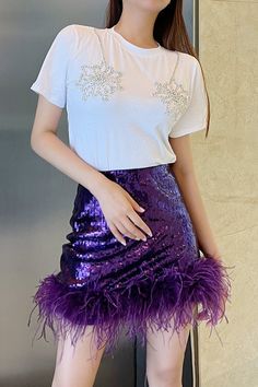 *High waist sequins skirt with feather bottom*Elastic waist*100%Polyester**Small Size*Waist: 23.5 inches (With Stretch)*Hip: 35 inches*Hem: 37.5 inches*Length: 14.5 inches***DRY WASH ONLY!!! Sequins Skirt, Night In Paris, Sweet Grace, Bella Bella, Sequin Mini Skirts, Sequin Mini, Dry Clean Only, Dress Romper, Night In