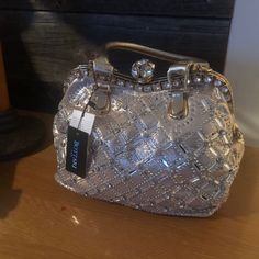 Stunning Gold/ Silver Handbag! New With A Tag. It Has A Shoulder Strap Too. You Will Be The Envy Of Many! Made By Bottari Silver Handbag, Suede Purse, Prada Shoulder Bag, Pink Tote Bags, White Purses, Quilted Crossbody Bag, Coach Shoulder Bag, Aesthetic Shoes, Pink Tote