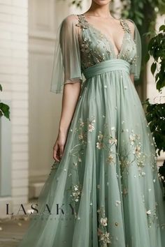 Lasaky - Emerald Green Chiffon Ball Gown featuring Exquisite Ruffled V-Neck and Delicate Floral Embroidery Prom Dresses Elegant, Green Tulle, V Neck Prom Dresses, Tulle Evening Dress, Evening Dresses With Sleeves, Dress Tulle, A Line Prom Dresses, Tulle Prom Dress, Formal Dresses Prom