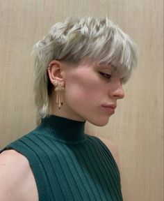 Queer Haircut, Non Binary Haircuts, Queer Hair, Haircut Style, Mens Haircut, Punk Hair