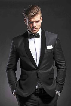 Grooms: Look your wedding day best Black Men Suits, Terno Slim Fit, Tuxedo Prom, Groomsmen Tuxedos, Terno Slim, Male Faces, Suits Men Business, Groom Tuxedo