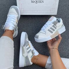 Shoes Outfit Fashion, Adidas Shoes Women, Lit Shoes, Fresh Shoes, Adidas Girl, Girly Shoes, Shoe Inspo, Swag Shoes, New Sneakers