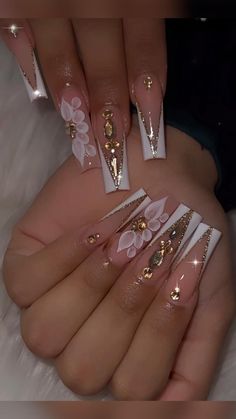 Latina Acrylic Nails Christmas, Long Nails With Rhinestones Bling, Acrylic Nails Long Square Design, Gel X Nail Inspo Coffin, Fancy Long Nails, Hispanic Nails Acrylic, Nail Designs Latina, Birthday Nail Set Ideas Medium Length, Neck Name Tattoos Women