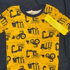 Boys Pj Set - New With Tags Gymboree Size 10 Long Pants With Short Sleeve Shirt Construction Vehicles Smoke Free/Pet Free Home Playful Yellow Tops For Loungewear, Playful Yellow Loungewear Tops, Yellow Cartoon Print Sleepwear For Bedtime, Yellow Cotton Sleepwear With Cartoon Print, Yellow Cartoon Print Sleepwear, Yellow Cotton Short Sleeve Sleepwear, Playful Yellow Cotton Sleepwear, Playful Yellow Sleepwear With Cartoon Print, Construction Vehicles