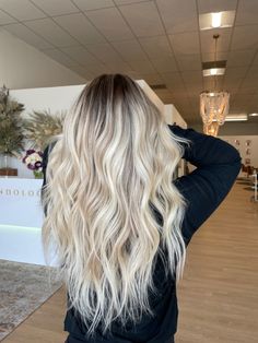 Balayage Hair Blonde Extensions, Beach Blonde Ombre, Blonde On Dark Roots, Blonde Balayage With Root Shadow, Rooty Blonde Hair Balayage, Bleached And Toned Hair, All Over Blonde Hair Color With Shadow Root, Blonde For Dark Roots, Full Blonde With Dark Roots