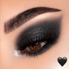 Colourpop via @nessasunshine Rock N Roll Makeup, Dark Smokey Eye Makeup, Dark Smokey Eye, Vampire Makeup, Black Smokey Eye, Makeup Images, Super Shock, Makeup News, Eye Makeup Pictures