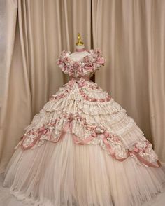 Fantasy Corset, Victorian Ballgown, Victorian Ball Gowns, Prom Dress Pink, Old Fashion Dresses, Fashion Drawing Dresses, Dream Wedding Ideas Dresses, Fairytale Dress, Sweet 16 Dresses