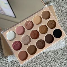 Soft Eyeshadow, Makeup Nude, Autumn Soft, Pastel Makeup, Beautiful Eyeshadow, Bright Eyeshadow, Glitter Eyeshadow Palette, Story Ig