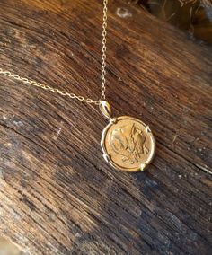 14K Solid Gold Athena Necklace. It's Handmade From a Small Workshop in Greece. Available Only in Yellow Gold. Can be Made in White Gold or Rose Gold by Order (I Recommend this Item Only in Yellow Color). The Size of the Photo Item is 16mm Without bail / 0.63 Inches and The Chain is 45cm / 17.7 Inches. Athena was an Ancient Greek Goddess of Wisdom, and it was also a Coin in ancient Greece. So the Back Side is Different . Every Jewel is in Gift Box. Quick Delivery via DHL.  ★ If you have any addit Traditional 14k Gold Medallion Necklace, Heirloom Yellow Gold Coin Jewelry, Heirloom Coin-shaped Yellow Gold Jewelry, Heirloom 14k Gold Coin Jewelry, Heirloom Yellow Gold Jewelry With Coin Pendant, Ceremonial Yellow Gold Coin Pendant Necklace, Traditional 14k Gold Round Pendant Necklace, Heirloom Yellow Gold Coin Pendant Jewelry, Heirloom Yellow Gold Necklace For Ceremonial Occasions