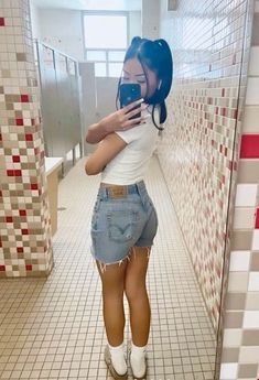 Jean Short Outfits, Simple Trendy Outfits, Baddie Outfits Casual