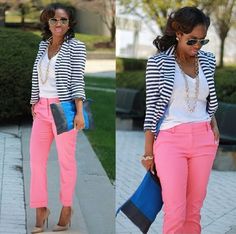 Print mix Striped Blazer Outfits For Women, Striped Blazer Outfit, Mode Rose, Look Rose, Business Casual Outfits For Women, Single Photo, Striped Jacket, Professional Dresses