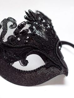 Black half mask Mask Gothic, Simpul Dasi