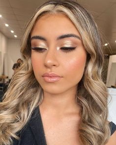 90s Aesthetic Makeup, Prom Makeup For Black Dress, Hoco Makeup Ideas, Gold Dress Makeup, Master Mattes Palette, Simple Prom Makeup, Prom Makeup For Brown Eyes, Hoco Makeup Looks, Rosy Blush