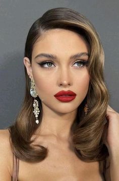 Gatsby Makeup, Hollywood Makeup, Hollywood Hair, Fest Outfits, Smink Inspiration, Glam Hair, Penteado Cabelo Curto, Bridal Hair And Makeup, American Beauty