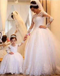 Lace Tulle Wedding Dress, Wedding Dress Fashion, Flower Girl Dresses Tulle, Wedding Dress Trends, Princess Wedding Dresses, Quince Dresses, Wedding Outfits