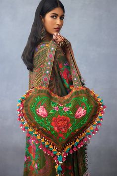 Buy Green Floral Dil Saaz Marya Heart Print Bag by Torani Online at Aza Fashions. Heart Shape Bag, Heart Shaped Bag, Handmade Fabric Bags, Boho Tote Bag, Unique Tote Bag, Ethnic Bag, Potli Bags, Geometric Heart, Hippie Bags