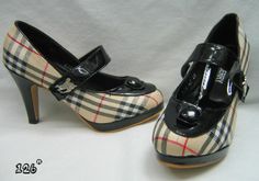 Epic Burberry Shoes What A Girl Wants, Great Hairstyles, Dressed To The Nines, Christian Grey, Burberry Shoes, Mary Jane Shoes, What I Wore, Kitten Heels