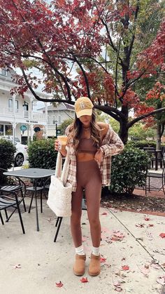 Shop my entire outfit here 👇🏻  https://liketk.it/3QVDn  Yellow LA hat is from Page 6 boutique and also comes in charcoal grey!   #target #targetstyle #workoutset #athleisure #mocha #brown #leggings #uggs #miniultrauggs #comfycasual #casualoutfit #everydaystyle #sherpabag #outfitinspo #trendy Mini Outfit, Look Adidas, Estilo Indie, Skandinavian Fashion, Winter Fashion Outfits Casual, Uggs Outfit, Cold Outfits, Trendy Fall Outfits