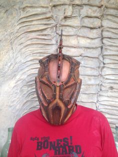 This is a fantastic Steampunk Armor Helmet * Height - 25 cm.- 7.9 in. * Width - 21 cm.- 8.3 in. / 28 cm.- 11 in. IMPORTANT TO READ: We don't have premade masks. We have one mold per mask model.Construction time is about 1-2 weeks, but may vary depending on the number of orders currently in our construction queue. Please feel free to contact me about the current wait time. Helmet can be a decorative element in your office, home, and spectacular gift for your loved ones or business partners. Helme Post Apocalyptic Mask, Apocalyptic Mask, Mask Futuristic, Steampunk Helmet, Steampunk Armor, Cyberpunk Helmet, Armor Helmet, Gladiator Helmet, Futuristic Helmet