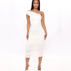 Fashion Nova Emmalyn Ruched Midi Dress In A Size Large. Brand New With Tag. Excellent Condition. ** Runs Small In My Opinion. Fits Like A Medium. Best In 8-10 Body Size/Frame. White Ruched Midi Dress For Night Out, White One-shoulder Ruched Midi Dress, White Ruched Draped Dress, White Draped Ruched Dress, Light Green Dress, Midi Dress Plus Size, Knit Wrap Dress, Dresses Fashion Nova, Bandage Midi Dress