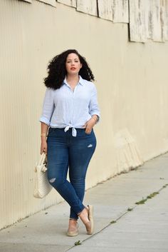 Stripe Linen Shirt and Espadrilles Plus Size Fashion For Women Summer, Look Plus Size, Curvy Fashionista, Curvy Women Outfits, Plus Size Fashion For Women, Women Sleeve, Curvy Outfits, Plus Size Jeans, Look Plus