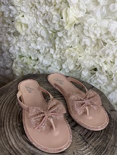 Pink and glitter rhinestone sandal
Rhinestone strap with bow and pink base
Brand new with tags
Comes in size: 6/7/8/9/10/11 Pink And Glitter, Birkenstock Sandals Women, Striped Espadrilles, Chloe Sandals, Colored Sandals, Ankle Sandals, Black Flip Flops, Alegria Shoes, Toe Post Sandals