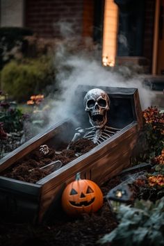 Skeleton In A Coffin, Simple Outdoor Halloween Decor, Scary Halloween Yard, Bonfire Ideas, Halloween Yard Decorations Diy, Haunted Garden, Spooky Outdoor Halloween Decor, Easy Outdoor Halloween Decorations