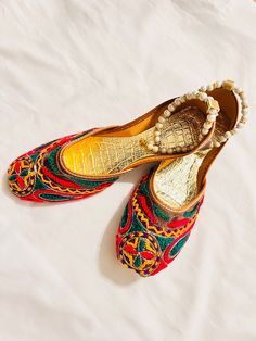 This is a traditional Afghani slipper (paissare) which can be worn during any event Traditional Multicolor Flats For Festive Occasions, Multicolor Flat Shoes For Festive Occasions, Traditional Multicolor Flats With Handwork, Traditional Multicolor Flats For Festivals, Festive Multicolor Slip-on Flats, Multicolor Flats For Festivals, Multicolor Slip-on Flats For Festive Season, Multicolor Slip-on Flats For Festive Occasions, Traditional Multicolor Embroidered Flats