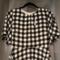 Brand New, Never Worn. Black And White Short Sleeve Spring Dress, Black And White Short Sleeve Dress For Spring, Chic Black And White Short Sleeve Dress, Short Ruffle Dress, Sleveless Dress, Dresses Short Sleeve, Crossover Dress, Button Shirt Dress, Ruffle Wrap Dress