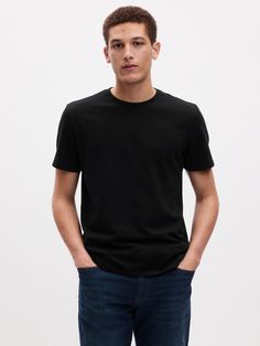 Soft cotton jersey T-shirt.  Crewneck.  Short sleeves.  Standard fit.  Slim through the chest and shoulders.  Hits at the hip.  Colin in black, blue) is 6'2"/188cm with 32"/81cm waist and 32"/81cm inseam wearing regular Gap Gap Cotton T-shirt With Crew Neck, Gap Everyday Crew Neck T-shirt, Basic Stretch Gap T-shirt, Gap Stretch Cotton T-shirt, Black Stretch T-shirt For Everyday, Gap Graphic Tee Short Sleeve T-shirt, Gap Graphic Tee With Short Sleeves, Gap Graphic Tee Short Sleeve, Fitted Gap T-shirt