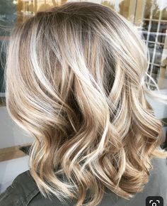 ♥ Deminsional Blonde Short Hair, Trendy Women’s Hairstyles, Wheat Blonde Hair Highlights, Blonde Hair Color Ideas Over 40, Best Strawberry Blonde Hair Color, Ribbon Highlights Blondes, Medium Length Hair With Layers Blonde Highlights, Bronze Blonde Balayage, Medium Haircut Ideas For Women