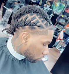 Mens Barrel Twist, Starter Locs Barrel Twist, Braided Dreads Men Dreadlocks, Barrel Loc Styles For Men, Loc Barrels, Barrel Twist Locs Men, Barrel Twist Dreads Men, Barrel Twist Locs, Locs Hairstyles For Men