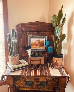 Western Bookshelf, Country Couches, Western Living Rooms, Western Living Room Decor, Ranch Home Decor, Western Living Room, Ranch House Decor